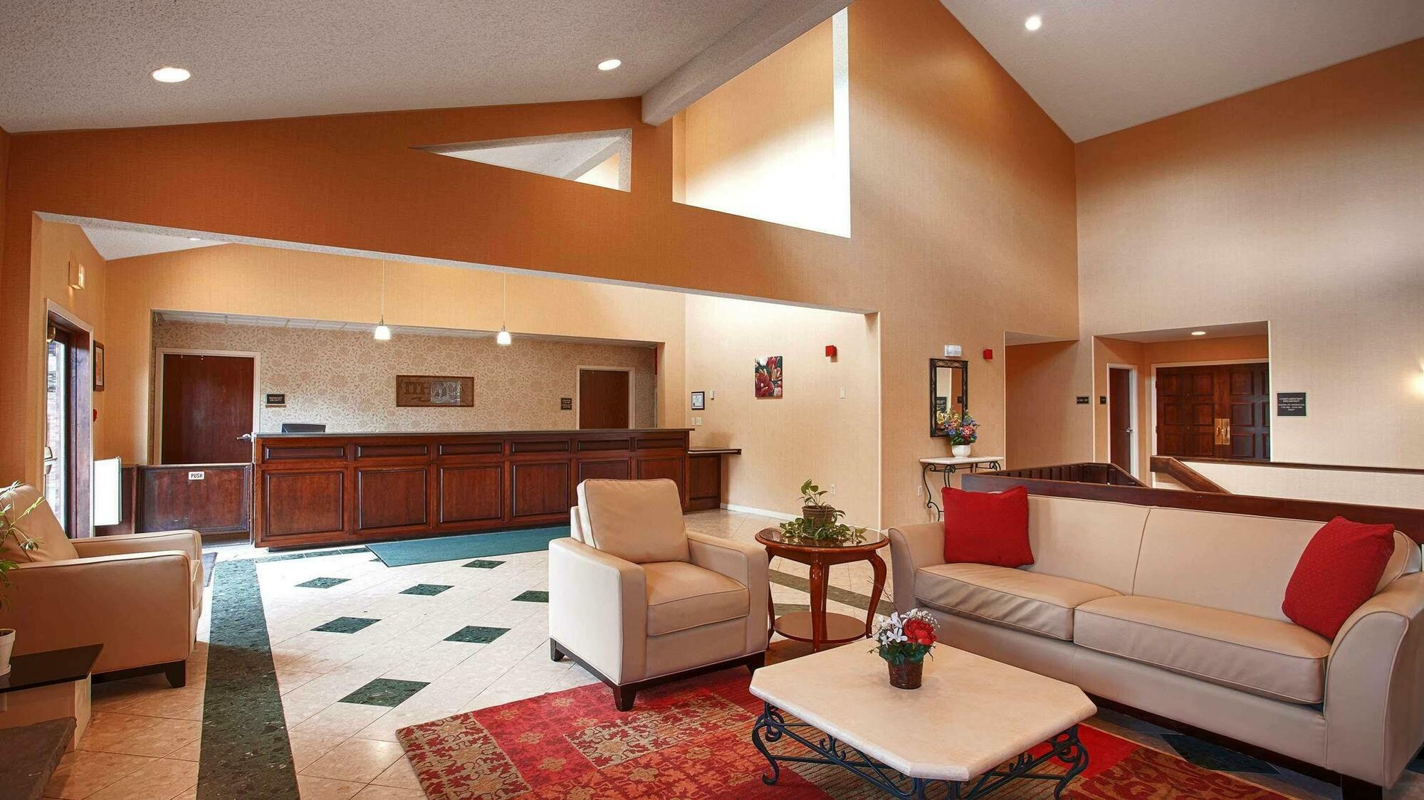 Best Western University Inn Итака Экстерьер фото